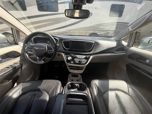 2020 Chrysler Pacifica Touring L
