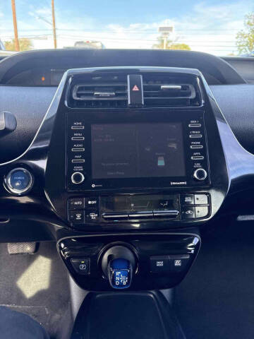 2021 Toyota Prius XLE