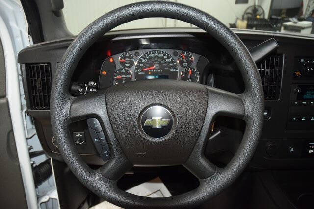 2024 Chevrolet Express 2500