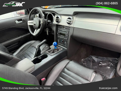 2006 Ford Mustang GT Deluxe