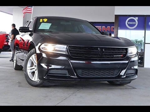 2019 Dodge Charger SXT