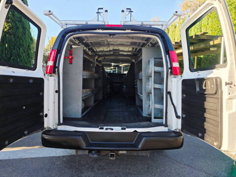 2017 Chevrolet Express 2500