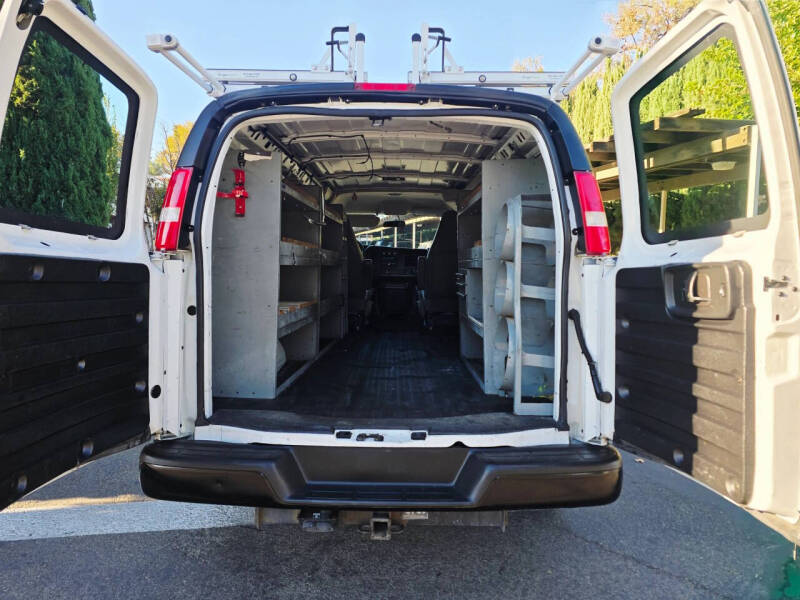 2017 Chevrolet Express 2500