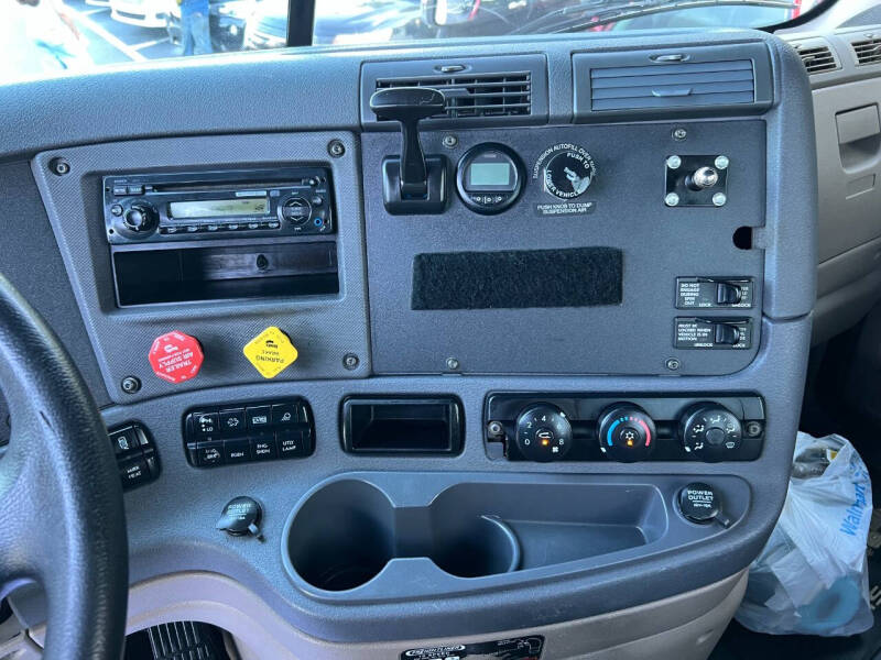 2015 Freightliner Cascadia