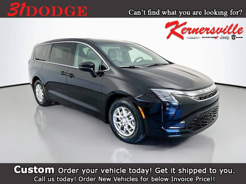 2027 Chrysler Pacifica Select