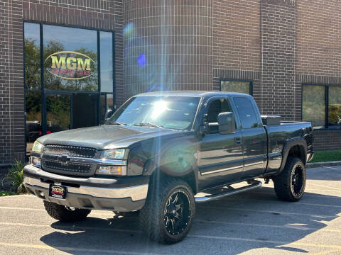 2004 Chevrolet Silverado 1500 for sale at MGM CLASSIC CARS in Addison IL