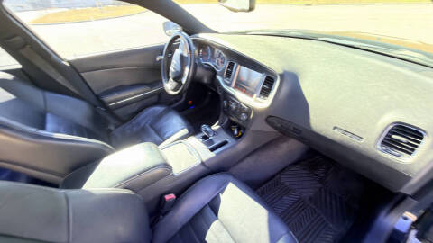 2012 Dodge Charger SXT