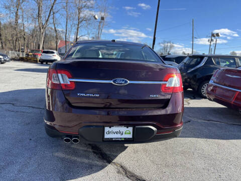 2011 Ford Taurus SEL