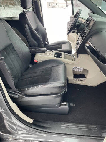 2016 Dodge Grand Caravan SXT Plus