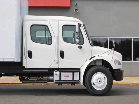 2018 Freightliner M2 106