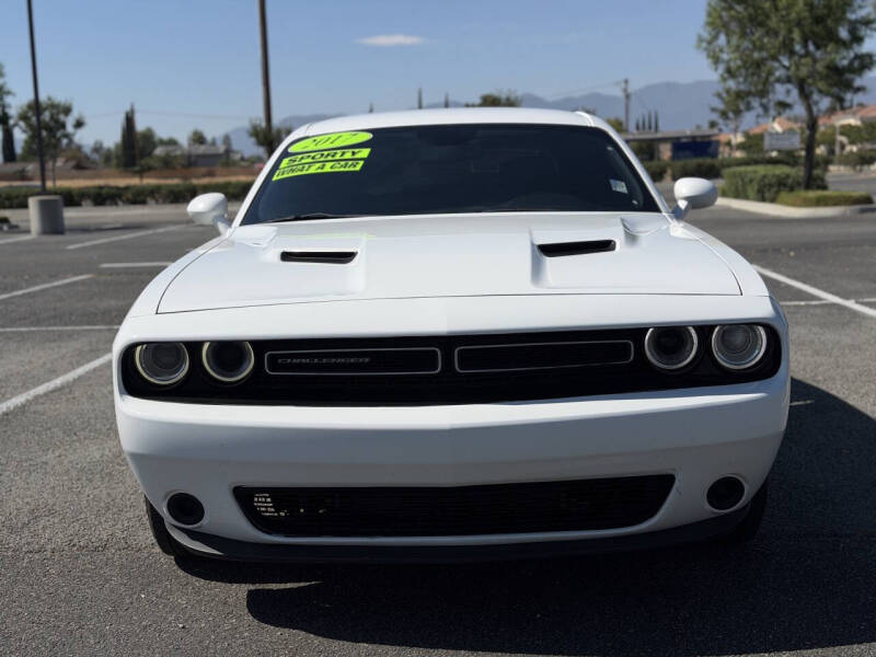 2017 Dodge Challenger SXT