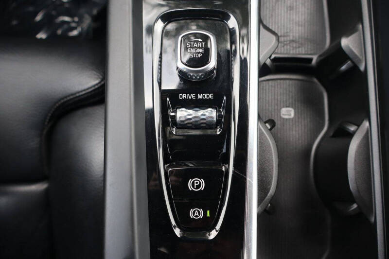 2019 Volvo XC60 T5 Momentum