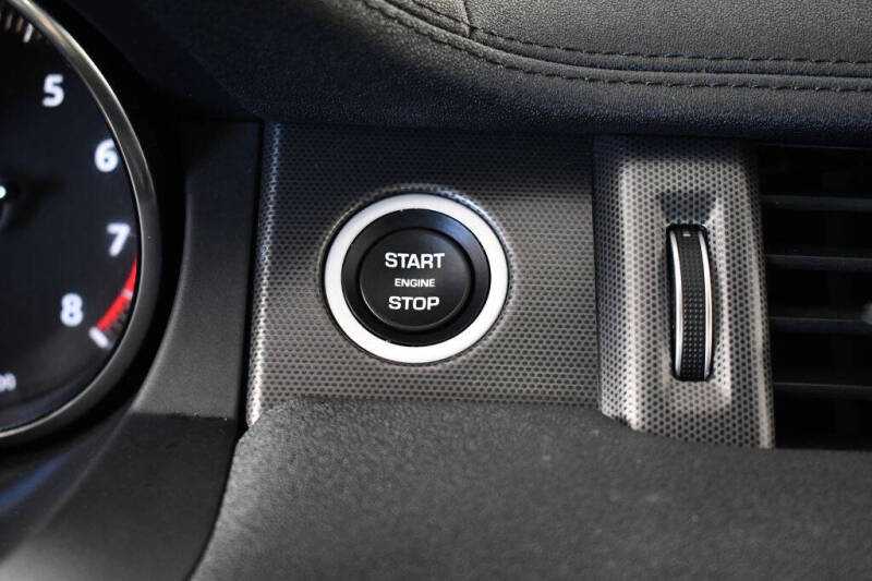 2019 Land Rover Range Rover Evoque SE Premium