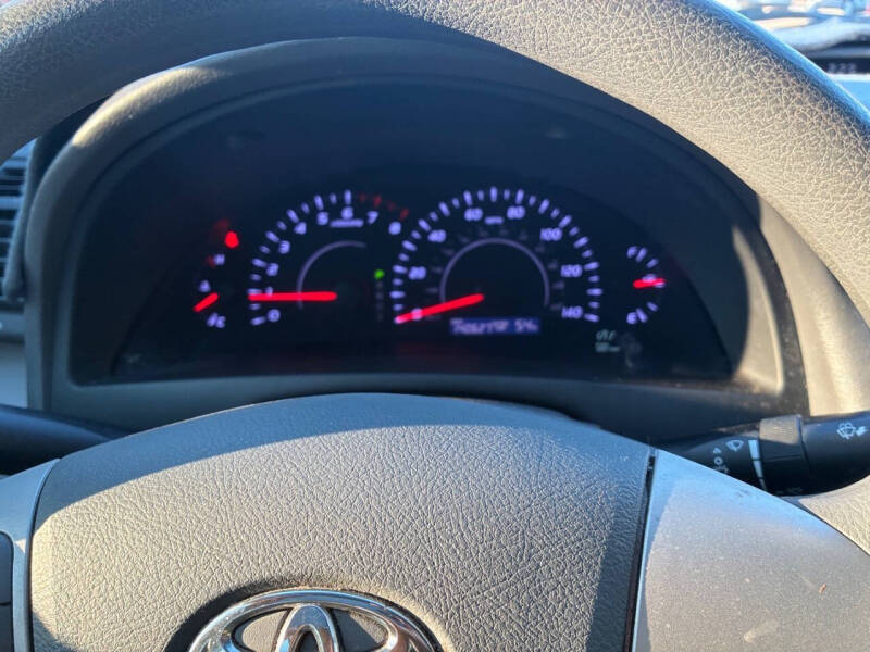 2011 Toyota Camry LE