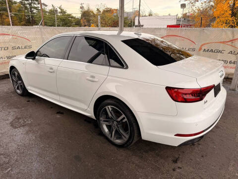 2017 Audi A4 2.0T quattro Premium Plus