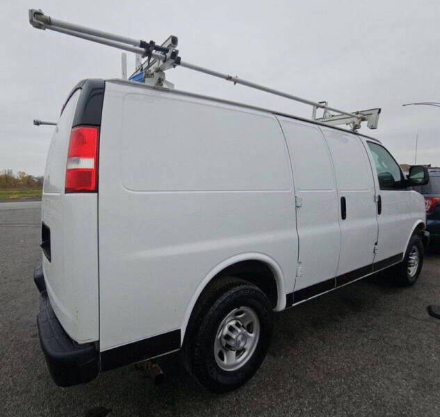 2019 Chevrolet Express 2500