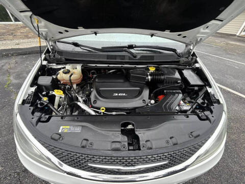 2018 Chrysler Pacifica Touring L Plus