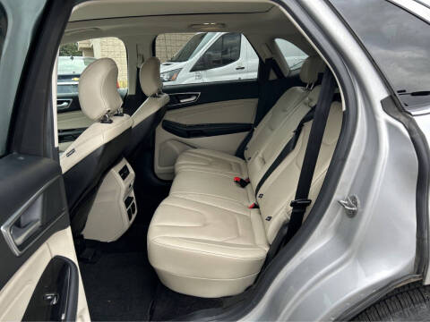 2016 Ford Edge Titanium