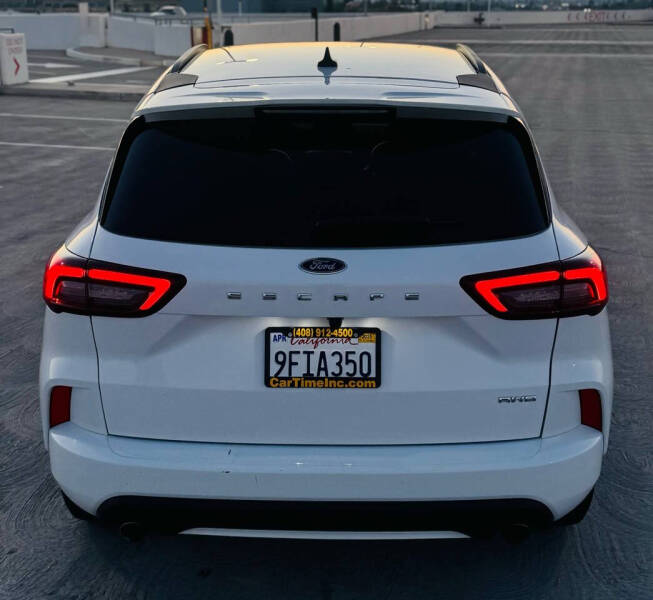 2023 Ford Escape ST-Line