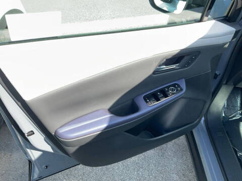 2026 Nissan LEAF Platinum+