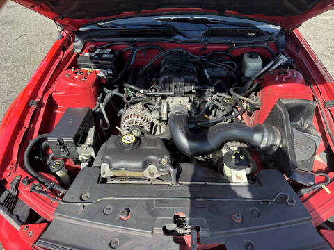 2008 Ford Mustang V6 Deluxe