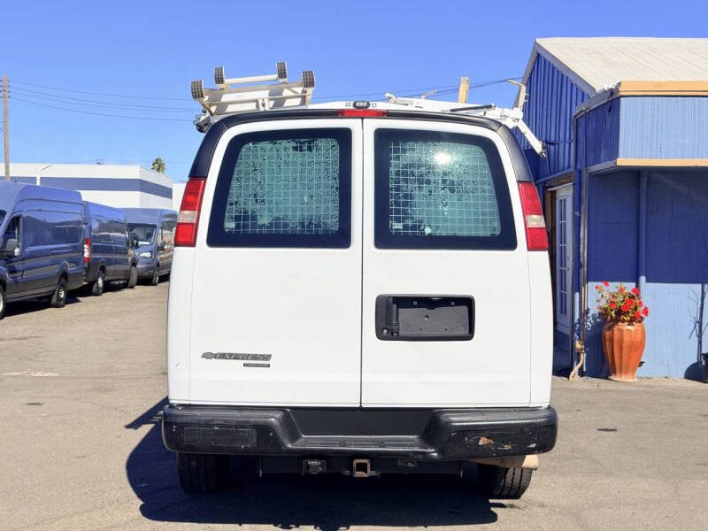 2013 Chevrolet Express 2500