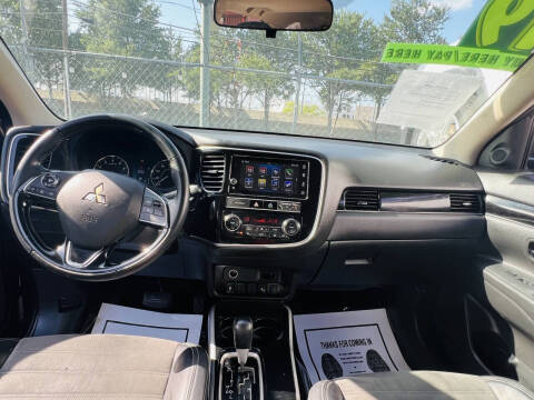 2019 Mitsubishi Outlander SE