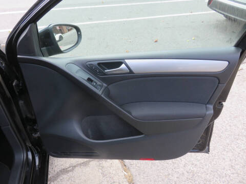 2014 Volkswagen Golf 2.5L PZEV