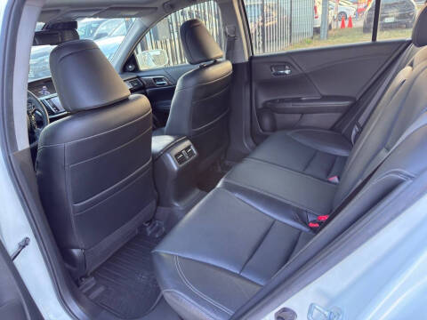 2017 Honda Accord Hybrid Touring