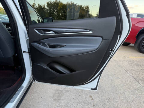 2022 Buick Enclave Essence