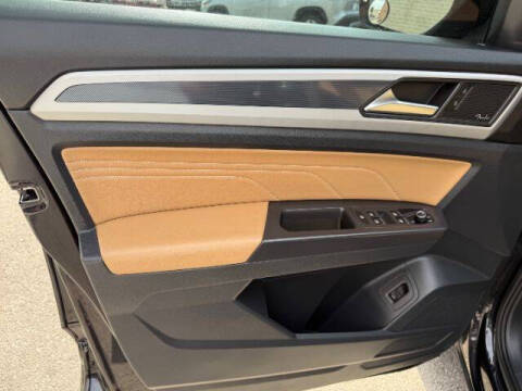 2022 Volkswagen Atlas Cross Sport V6 SEL Premium R-Line 4Motion