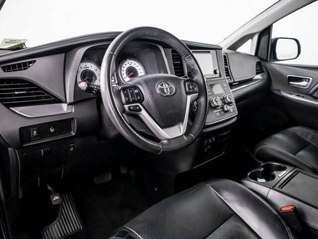 2017 Toyota Sienna