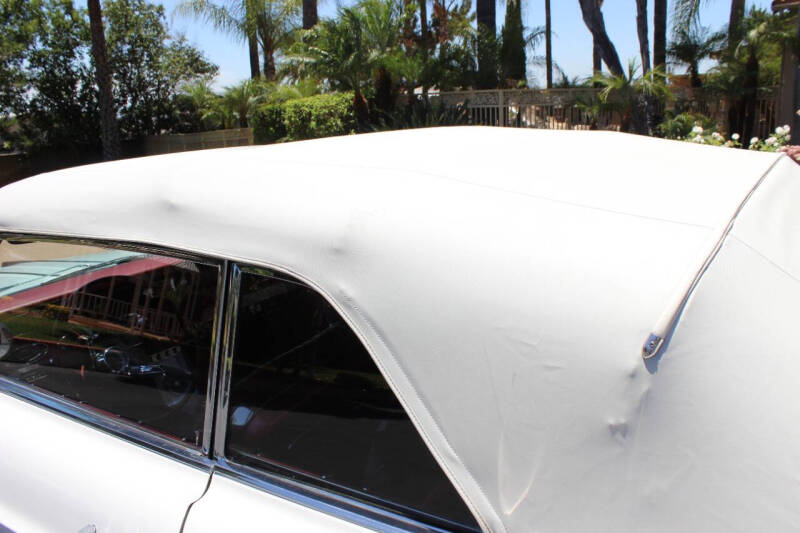 1961 Oldsmobile Starfire