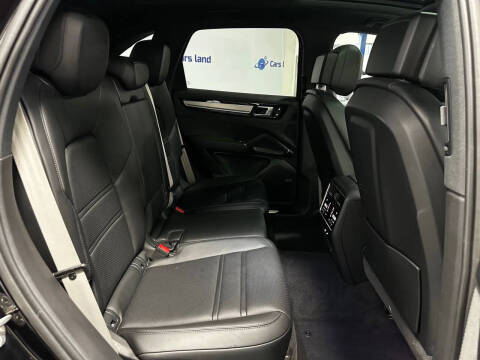 2023 Porsche Cayenne