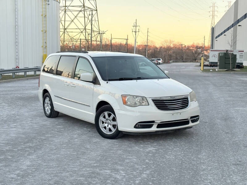 2012 Chrysler Town and Country Touring