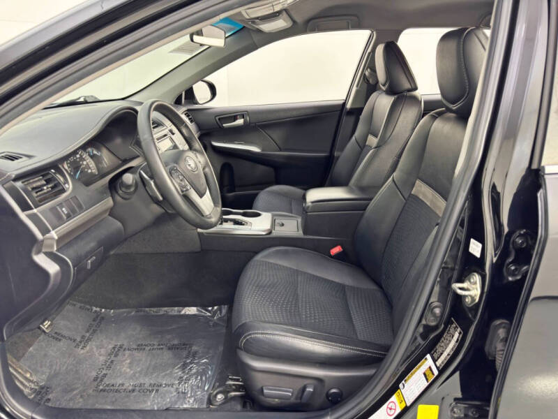 2014 Toyota Camry SE