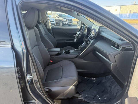 2024 Toyota Venza LE