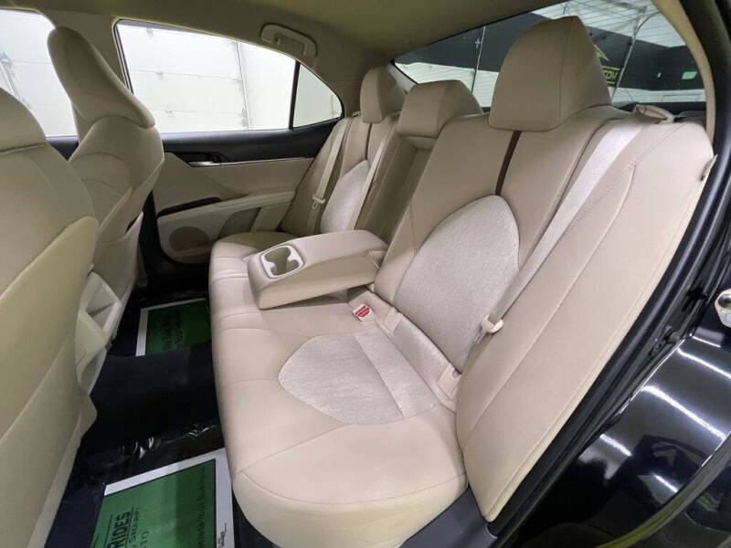 2020 Toyota Camry LE