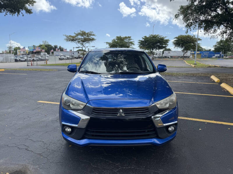 2017 Mitsubishi Outlander Sport SE's photo
