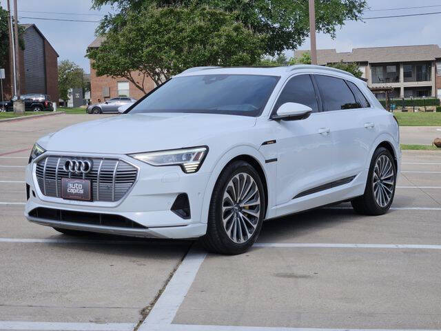 2019 Audi e-tron quattro Prestige