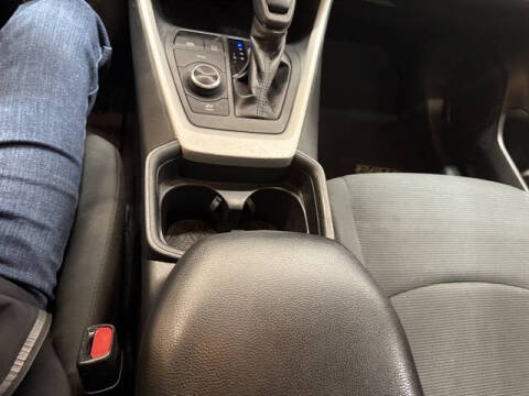 2019 Toyota RAV4 Hybrid LE