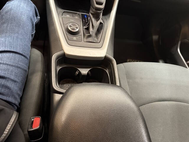 2019 Toyota RAV4 Hybrid LE