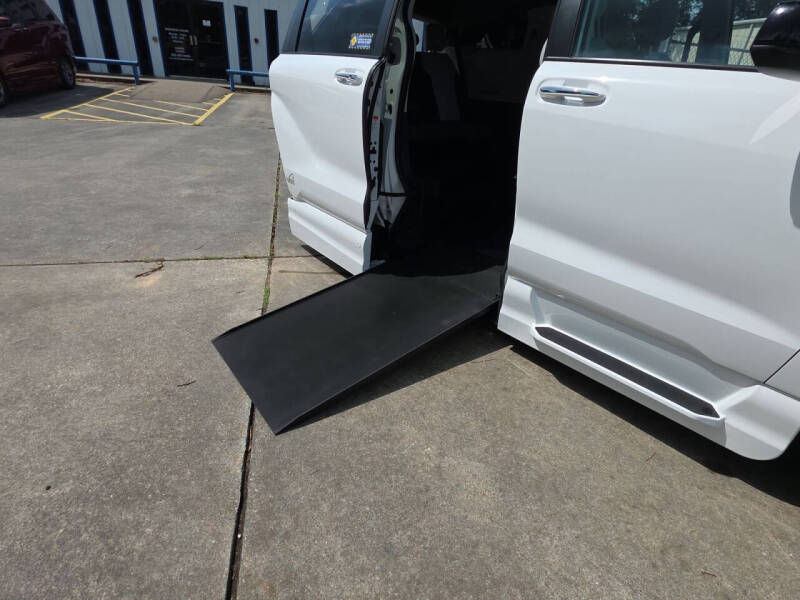 Used 2022 Toyota Sienna XSE with VIN 5TDDRKEC0NS100108 for sale in Tucker, GA