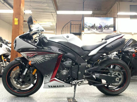 2012 Yamaha YZF-R1
