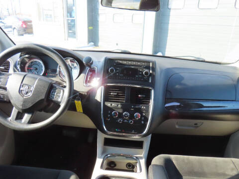 2016 Dodge Grand Caravan SXT Plus