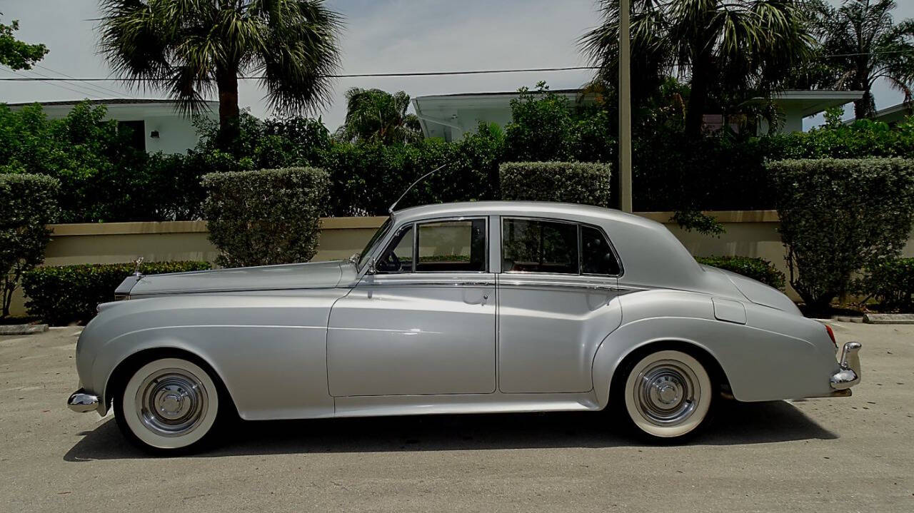 1957 Rolls-Royce Silver Cloud III 1