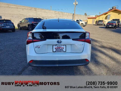 2019 Toyota Prius LE