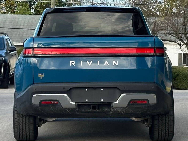 2022 Rivian R1T Adventure