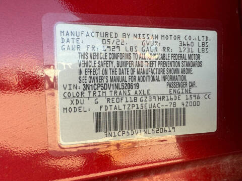 2022 Nissan Kicks SR