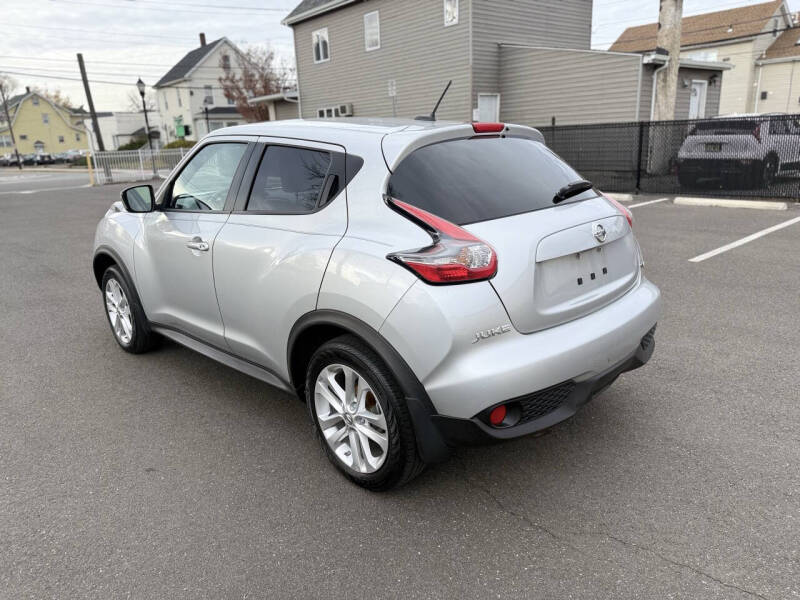 2015 Nissan JUKE SV